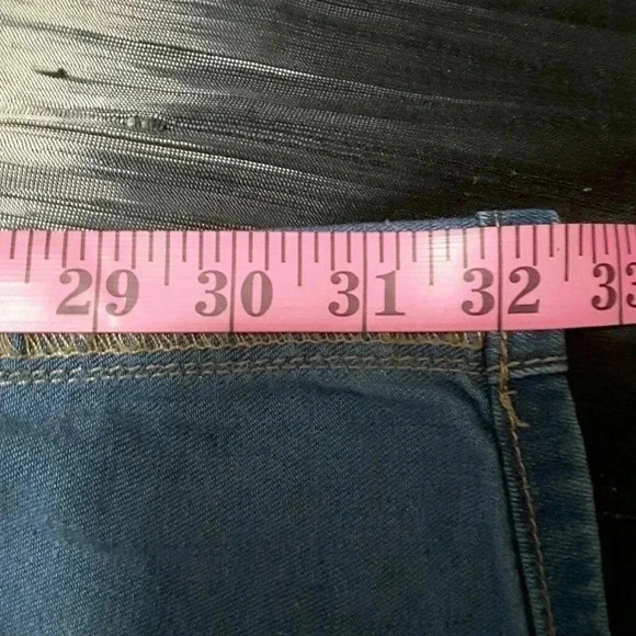 Guess Medium Rise Curvy Boot Charlotte Fit 29 - Picture 9 of 14